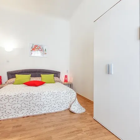 Apartment Modern Zitna *